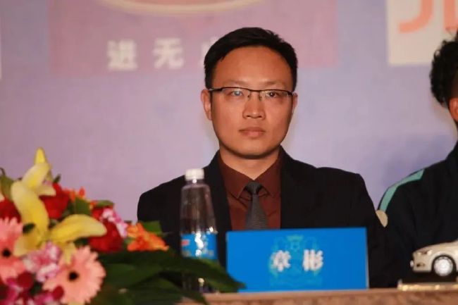 简单透露的妹妹
